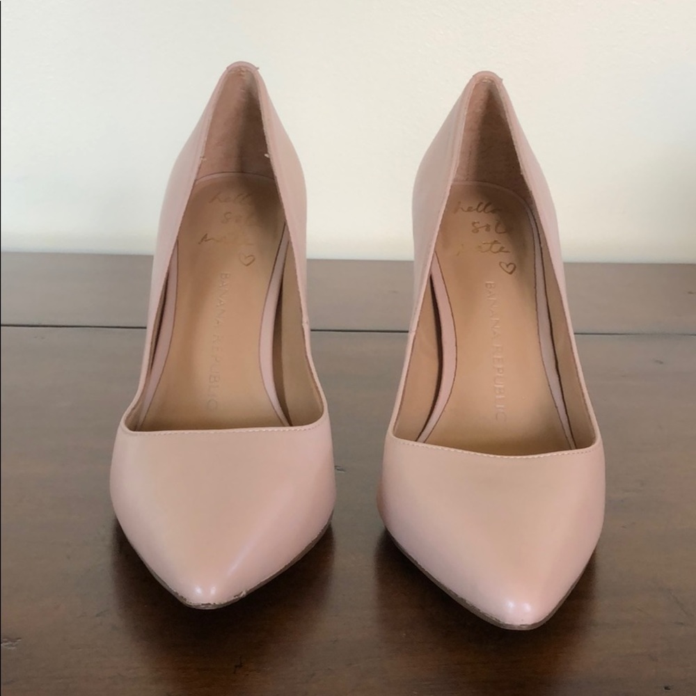 Banana Republic Pumps, Perfect for Spring!